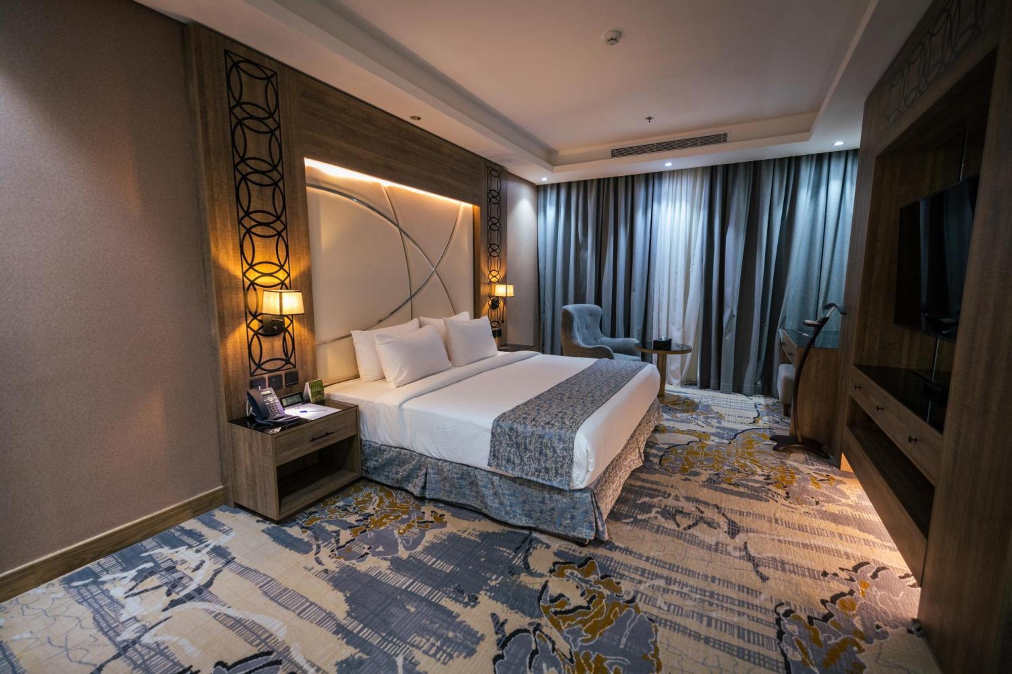 Hotel Mirnian